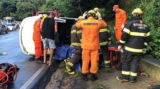 Acidente deixou um ferido e trânsito lento na região | TV Pajuçara / Henrique Pereira