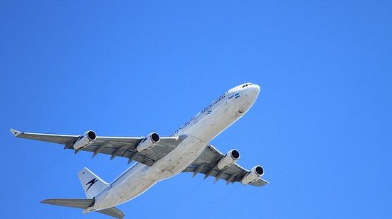 Imagem Portuguesa morre durante voo e aeronave faz pouso de emergência em Fortaleza