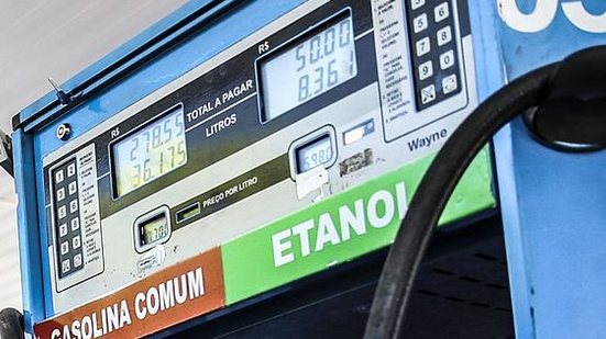 Imagem Etanol está mais competitivo em relação à gasolina em 8 Estados e no DF, veja quais