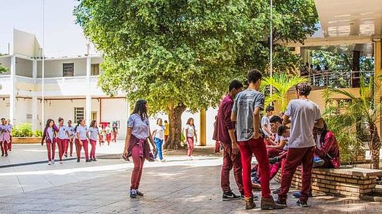 Imagem Projeto quer pagar R$ 2.900 a alunos que concluem Ensino Médio