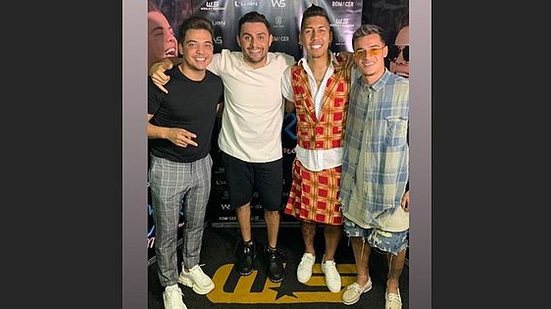 Wesley Safadão, Mano Walter, Firmino e Coutinho curtem festa em Maceió | Reprodução / Instagram