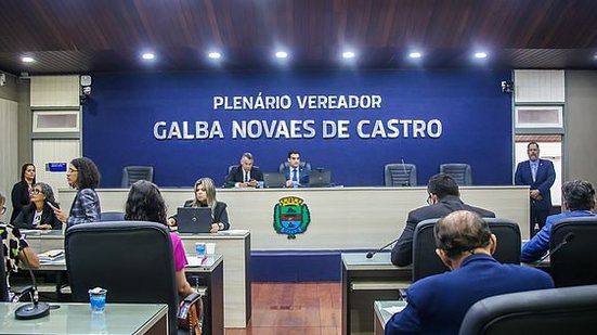 A Câmara Municipal de Maceió aprovou em duas votações, nesta terça-feira (04), o reajuste de 3,93% para os seus servidores efetivos ativos, inativos e pensionistas do Legislativo | Dicom CMM