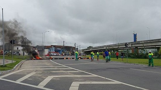 Trânsito está bastante congestionado na região | Foto: Williamis Tavares / TV Pajuçara