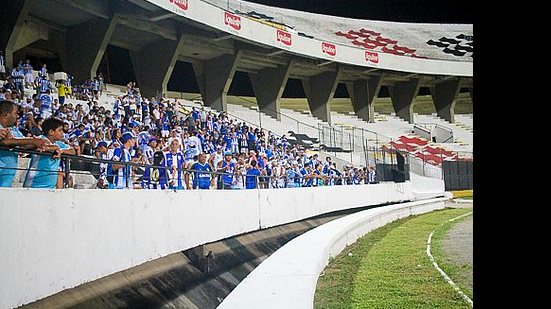 Torcida do CSA presente no Estádio do Arruda, na primeira fase da Copa do Nordeste | Morgana Oliveira / CSA