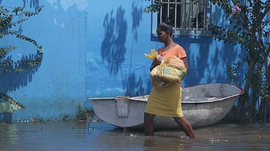 Moradores de Sambaituba relatam drama vivido desde o início da semana | Foto: Camila Souza/GOVBA