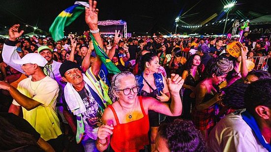 Público lotou o polo Benedito Bentes para curtir os shows do primeiro dia de festas. | Foto: Jonathan Lins/Secom Maceió