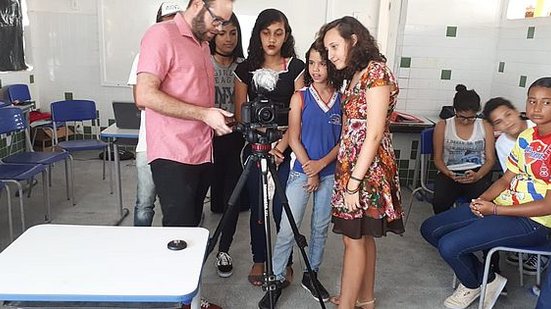 Alunos aprendem na prática a arte do cinema | Secom Maceió