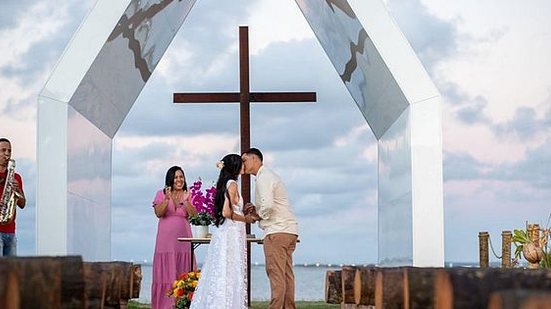 Cerimônia entre Adna Guizeline e Deiwisson Andrade aconteceu nessa sexta-feira (21) | Foto: Bruno Mendes / Studio Wedding