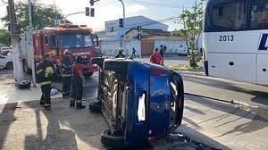 Motorista foi socorrido e levado ao HGE | Foto: Netto Motta / TV Pajuçara