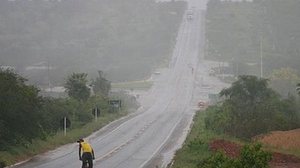 Imagem Último dia do ano deixa 44 cidades da PB em alerta para chuvas intensas