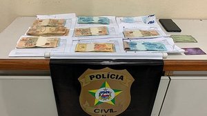 Dinheiro foi apreendido durante operação | Divulgação/PC