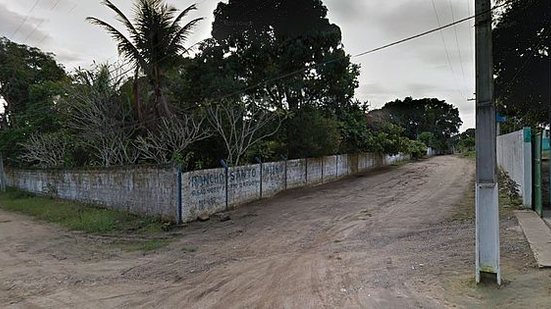 Família vive próximo a centro de reciclagem | Reprodução / Google