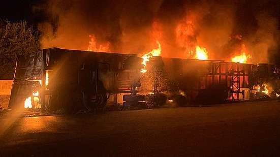 Militares dos Bombeiros debelaram o incêndio | Foto: Cortesia / Ascom Bombeiros