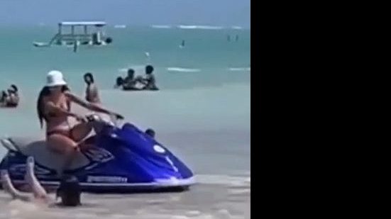 Banhista foi atingida por moto aquática em praia de Maragogi | Reprodução/TV Pajuçara