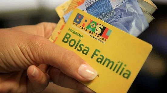 Ainda sem substituto, Bolsa Família realiza último depósito nesta sexta | Foto: Agência Brasil