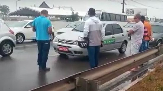 Engavetamento envolvendo três carros é registrado em Arapiraca | Foto: Reprodução