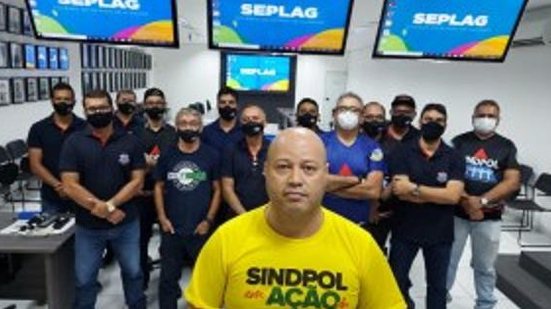 Imagem Policiais civis ocupam sede da Seplag para cobrança de envio de projeto de reajuste salarial