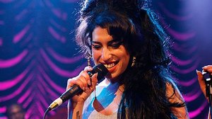 Imagem Holograma de Amy Winehouse fará turnê de shows em 2019