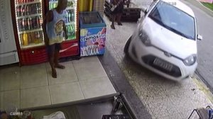 Momento da invasão ao supermercado | Reprodução