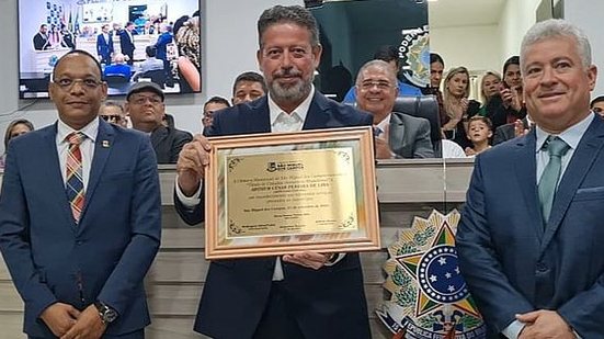 Imagem Arthur Lira recebe título de Cidadão Honorário de São Miguel dos Campos