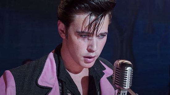 Austin Butler em 'Elvis', da Warner Bros. | Warner Bros. Pictures