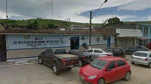 Após o assalto o motorista conduziu o ônibus para a Delegacia Regional de Novo Lino, onde registrou o crime. | Reprodução Google Maps