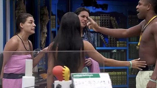 Imagem VÍDEO: Racharam? Entenda a treta entre Davi e Beatriz, do 'BBB 24'