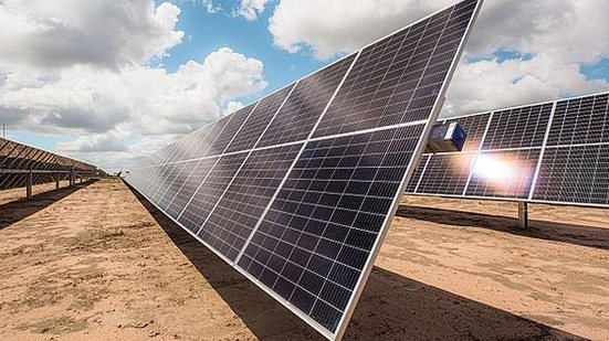 As condições geográficas e o preço acessível na implementação de sistemas fotovoltaicos tornam a região mais atrativa para investimentos | Divulgação/Sedics