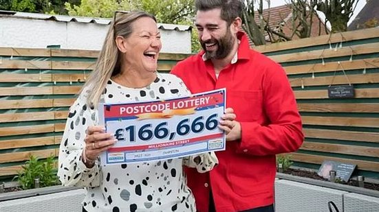 Reprodução / Postcode Lottery