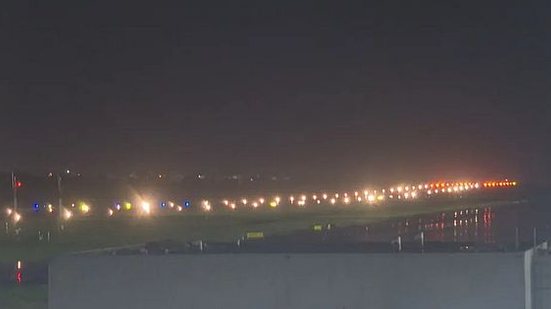 Aeroporto retoma funcionamento após problema de iluminação na pista | TV Bahia