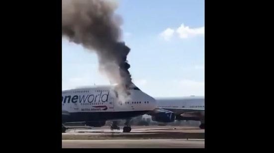 Imagem Vídeo: jumbo da British Airways estacionado na Espanha pega fogo