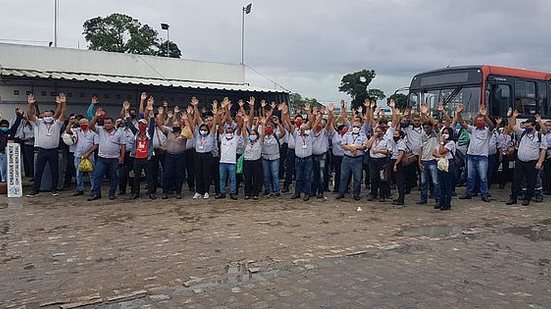 Assembleia realizada hoje, na garagem da empresa Real Alagoas | Cortesia Sinttro