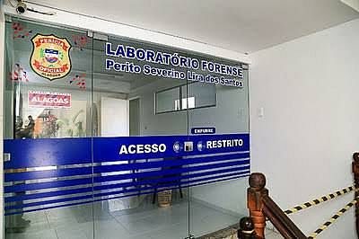 Laboratório de Genética Forense do Instituto de Criminalística de Alagoas será responsável pelo exame na ossada | Assessoria