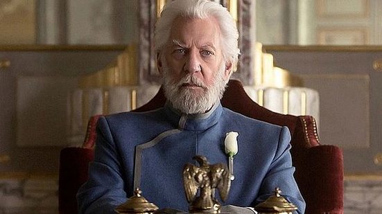 O ator Donald Sutherland interpretou o vilão Presidente Snow ao longo de quatro filmes | Divulgação