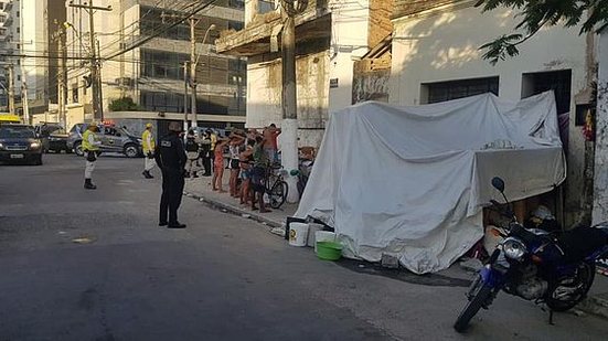 Imagem Operação coibe tráfico e oferece apoio a dependentes químicos na "Cracolândia" de Pajuçara