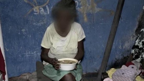 Imagem "Crack - do vício ao crime": usuária de 57 anos chega a se prostituir para comprar droga