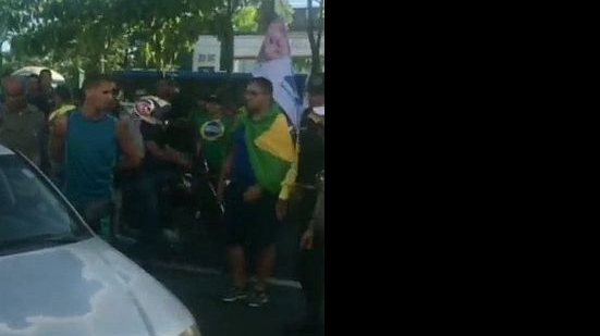 Homem teria ameaçado atropelar manifestantes | Foto: Reprodução