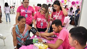 Imagem Maceió Rosa leva dezenas de serviços ao Benedito Bentes; veja programação