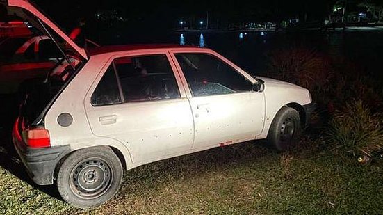 Carro onde Igor Tácio foi executado | Foto: Real Deodorense