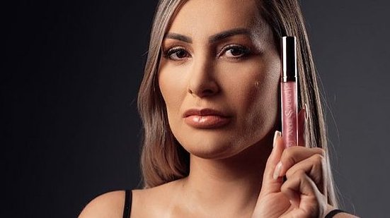 Imagem Andressa Urach vai à igreja após criar perfil no OnlyFans: “Renovada”