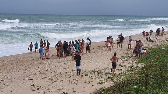 Imagem Corpo de jovem que havia desaparecido no mar é encontrado pelos bombeiros