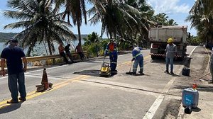 DER restaura cabeceira da ponte sobre o Rio São Miguel em Roteiro | Ascom DER