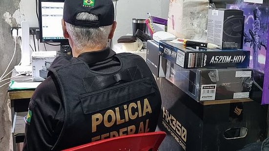 Polícia apreendeu computador de suspeito | Divulgação/PF