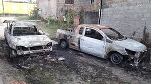 Carros ficaram destruídos | Reprodução / Real Deodorense