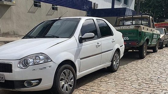 Imagem Dois homens são presos suspeitos de quebrar vidros para furtar carros