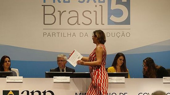 Com o leilão de hoje no Rio, União arrecadará R$ 6,820 bilhões em bônus de assinatura e contratou investimento previsto de R$ 1 bilhão | Tânia Rego/AgenciaBrasil