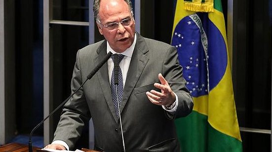 O líder do governo no Senado, Fernando Bezerra Coelho, colocou o cargo à disposição | Agência Brasil