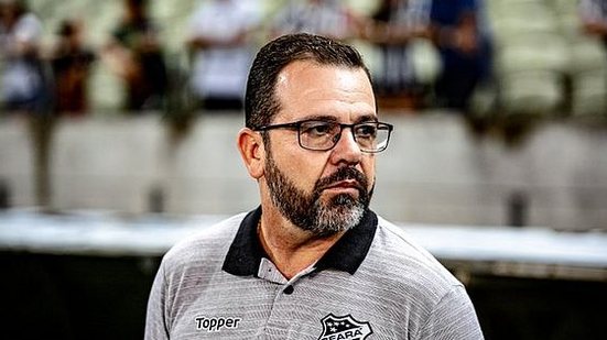 Técnico Enderson Moreira | Israel Simonton/cearasc.com