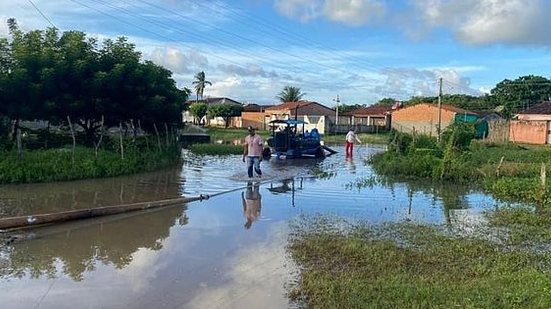 Chuva causou transtornos em Penedo | Secom Penedo