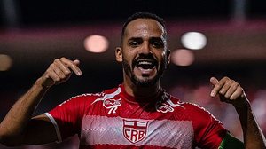 O artilheiro Anselmo Ramon comemora o gol sobre o Athletic | Francisco Cedrim / CRB